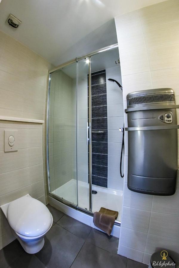 Logis Hotel Du Parc 펄로스가이렉 외부 사진