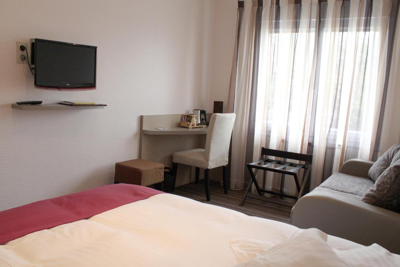 Logis Hotel Du Parc 펄로스가이렉 외부 사진