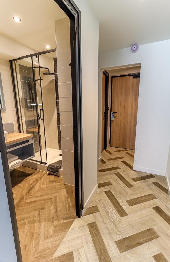 Logis Hotel Du Parc 펄로스가이렉 외부 사진